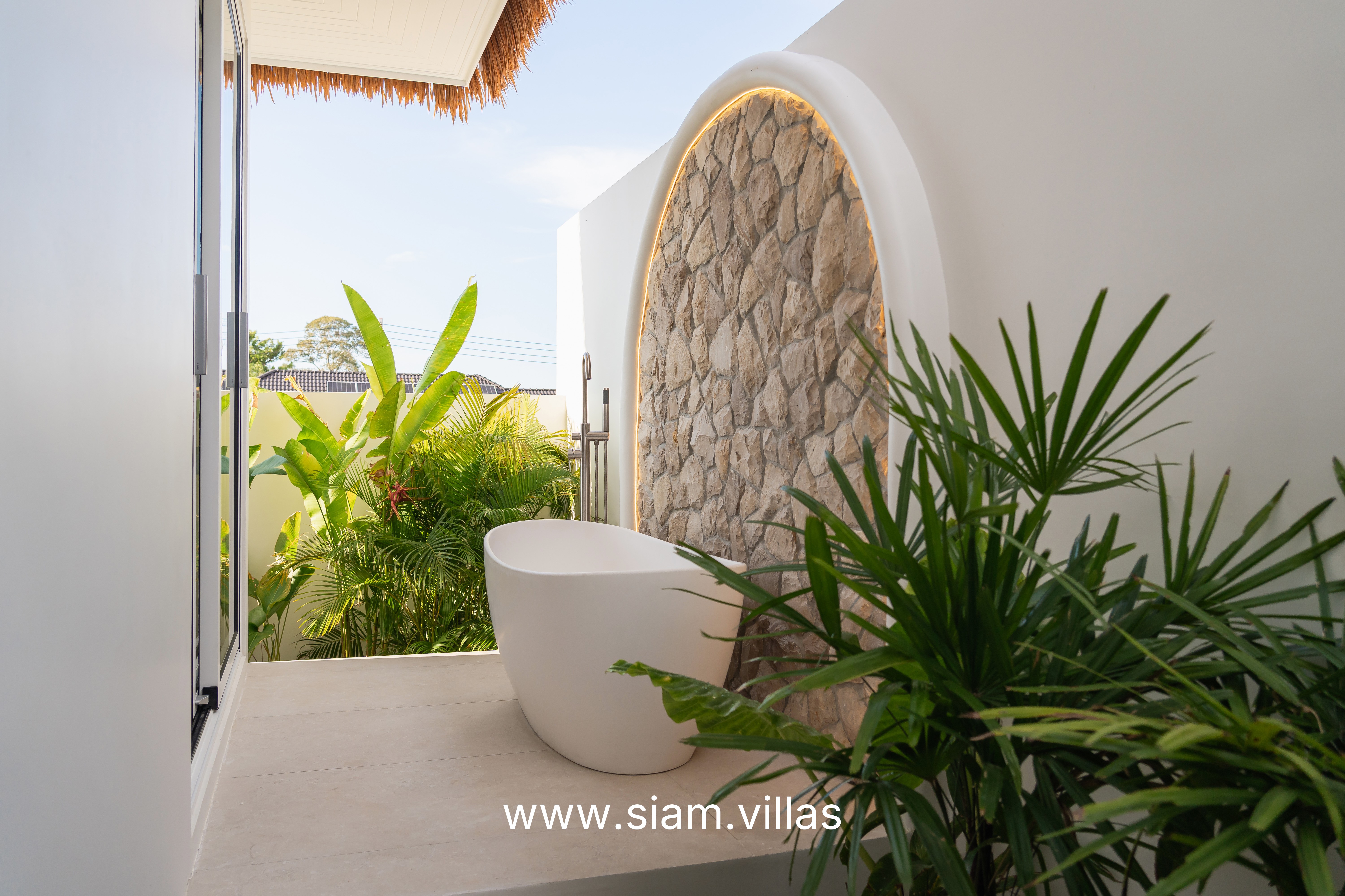 Thara Tropical Boutique Villas - 2BR - Фото 10